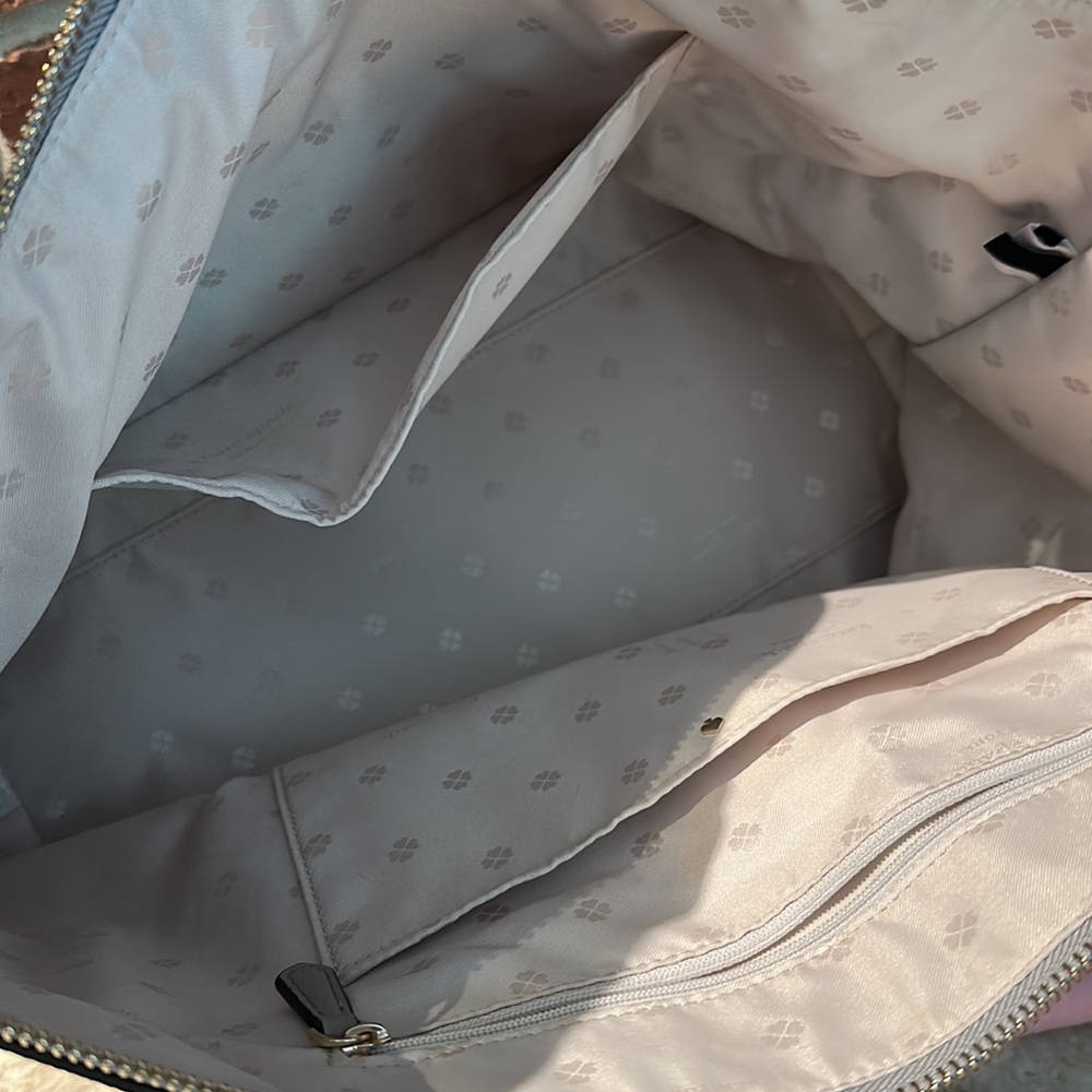 Kate Spade tote - Picture 3 of 6